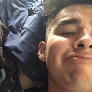 Meet your Posher, Ezequiel